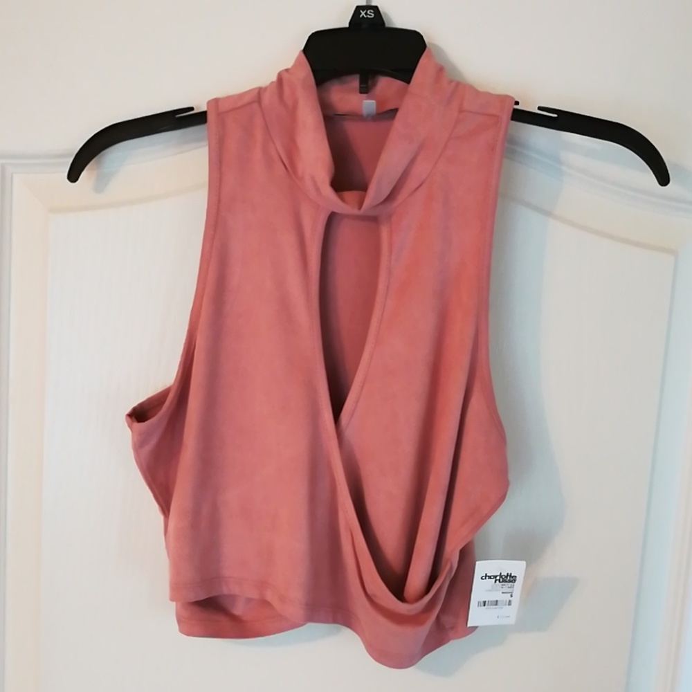 Key hole crop top